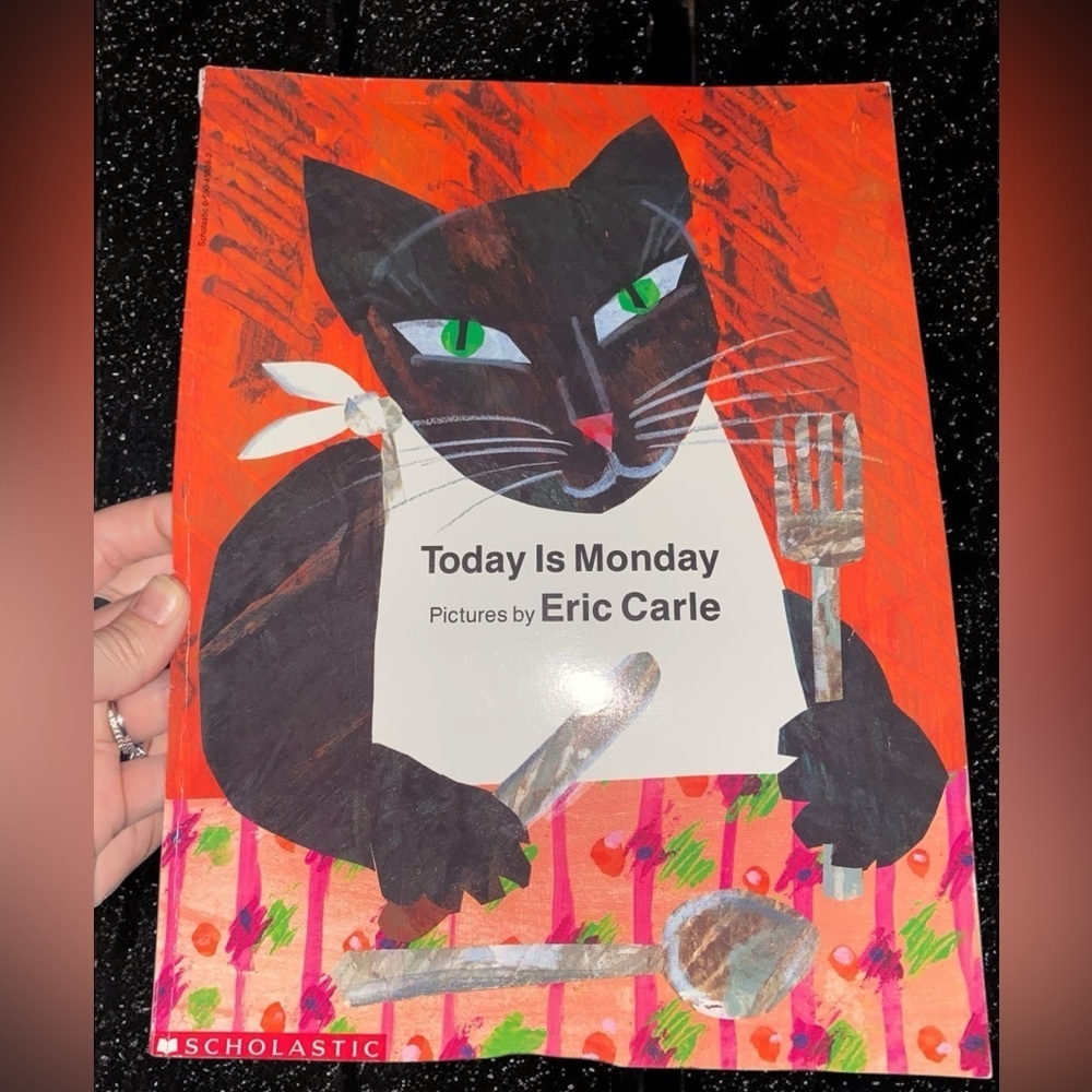 “ Today is Monday “ paperback picture book Eric Carle Good
3for$30 or 1for$10